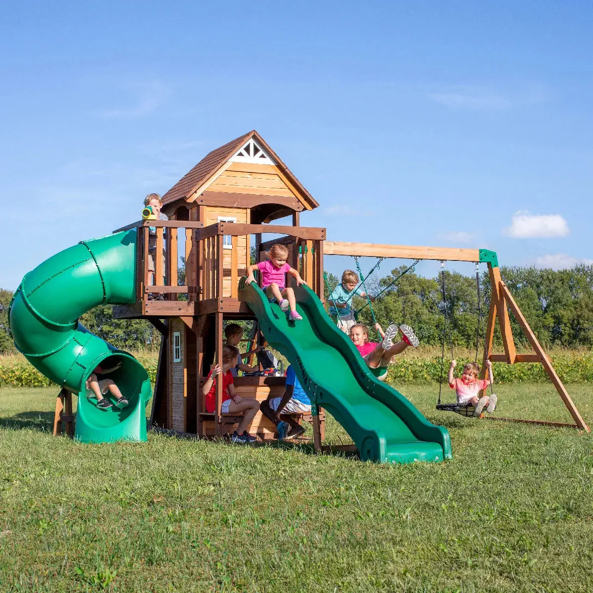 Backyard Discovery Cedar Cove Aire de jeux avec balançoires, toboggans - GLOBAL ASSET